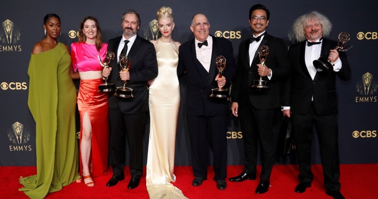 Tri serije izdominirale Emmyjima, ovaj naslov donio Netflixu najveću nagradu dosad
