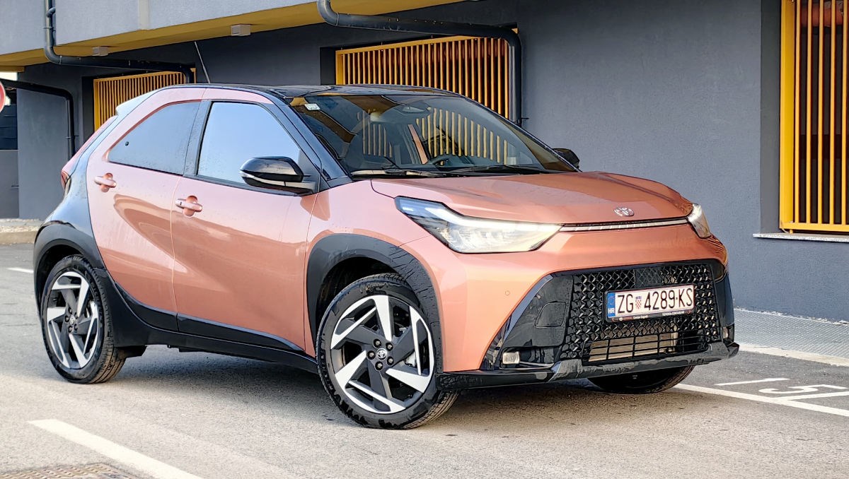 Toyota Aygo je postao najmanji pravi hibrid na tržištu. Stvarno malo troši