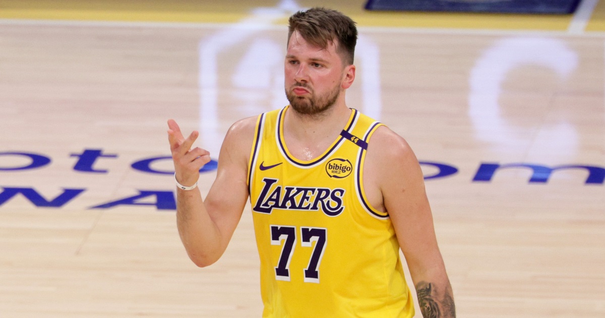 Dončić prekinuo dominaciju LeBrona i Curryja. Njegov dres se najviše kupovao