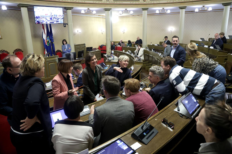 Porez na nekretnine u Zagrebu diže se na maksimum. HDZ-ovac: Liči na Superhika