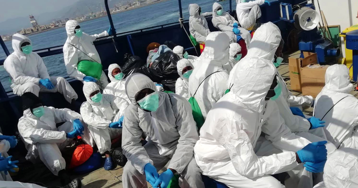 Oko dvjesto spašenih migranata kod Palerma završilo u karanteni na trajektu