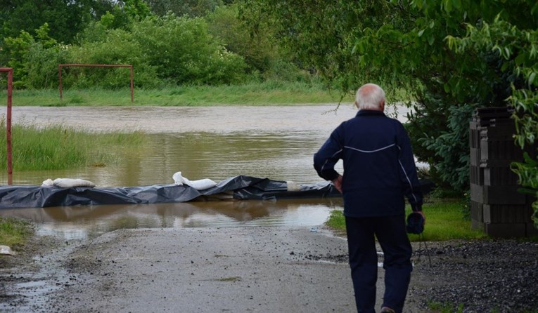 Požeško-slavonska županija poljoprivrednicima nudi potpore za štete od poplava i tuče