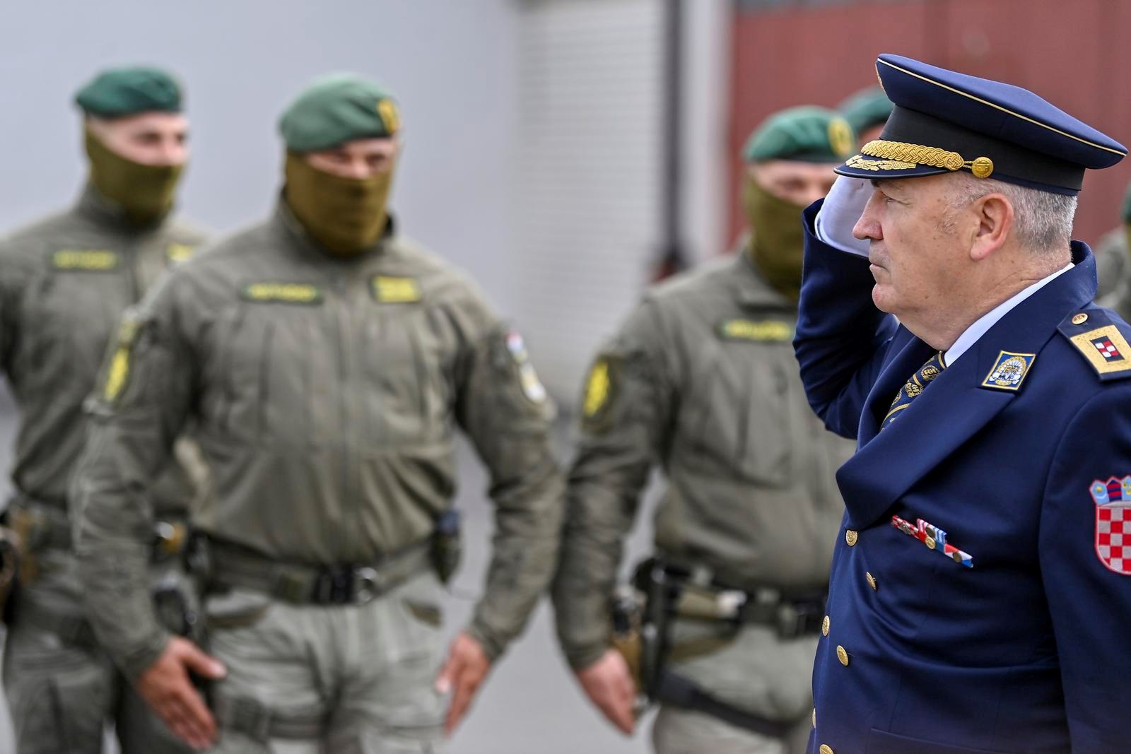 Hoće li se šef hrvatske policije ipak izvući? Terete ga zbog sumnjivih dodataka