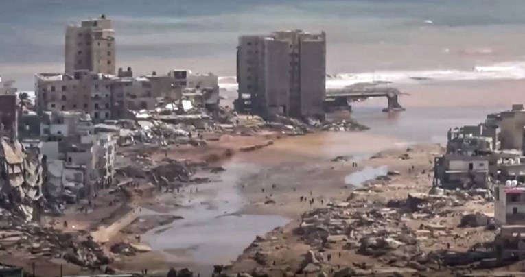 Katastrofa u Libiji: Gradonačelnik se boji da ima 20.000 mrtvih. More izbacuje leševe