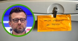 Nogometnu legendu BiH u avionu dočekala poruka ispisana na omotu šećera
