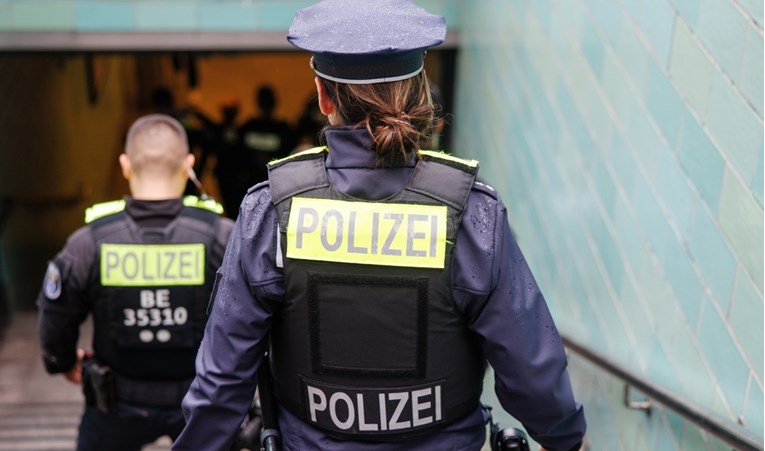 Ubojica tročlane obitelji u Njemačkoj sakrio se u cijev. Nađen mrtav nakon 4 mjeseca