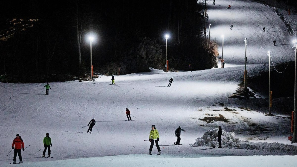 Danas počela sezona skijanja i sanjkanja na Platku