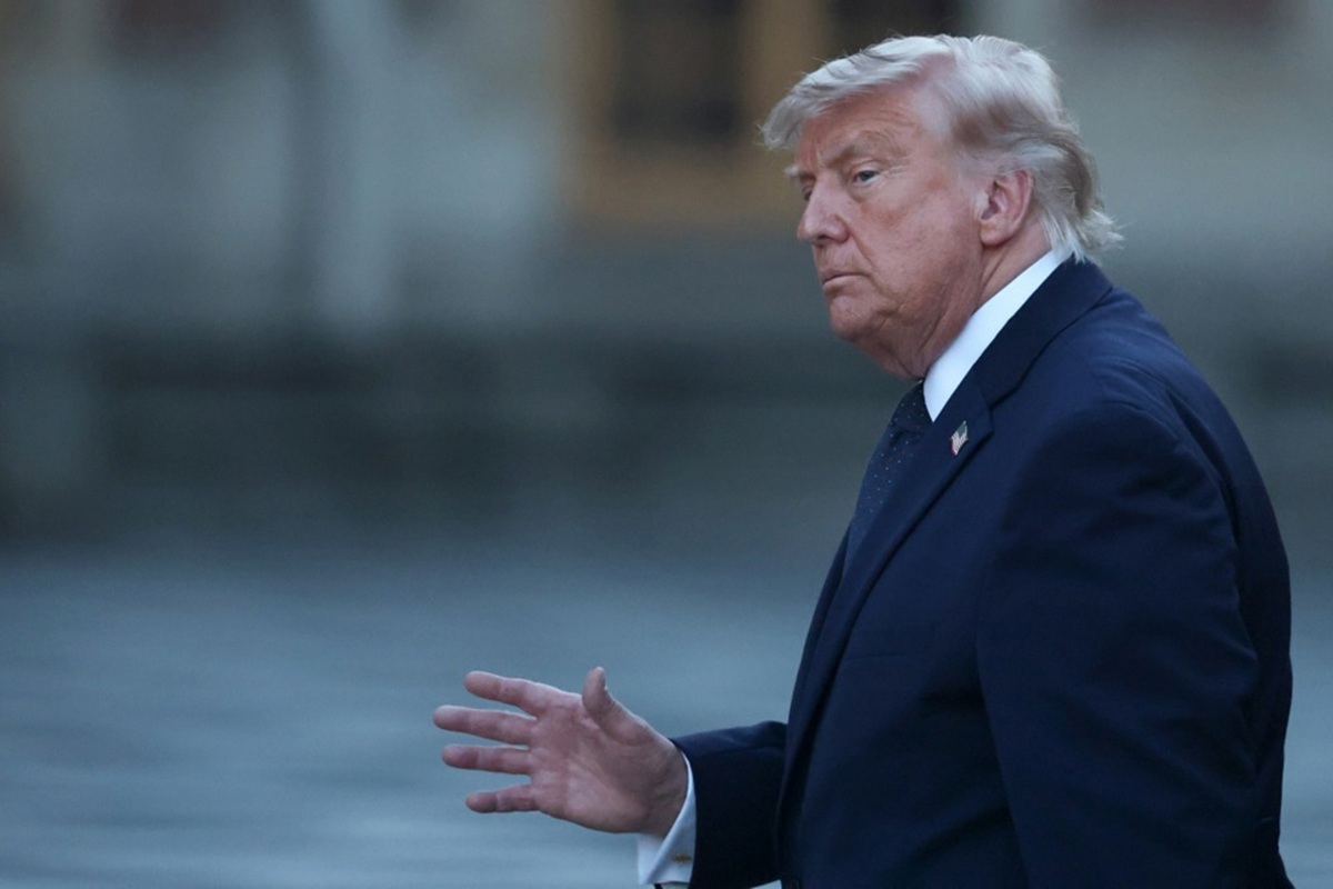Trump: Zavidne budale misle da nisam dovoljno strog prema Iranu