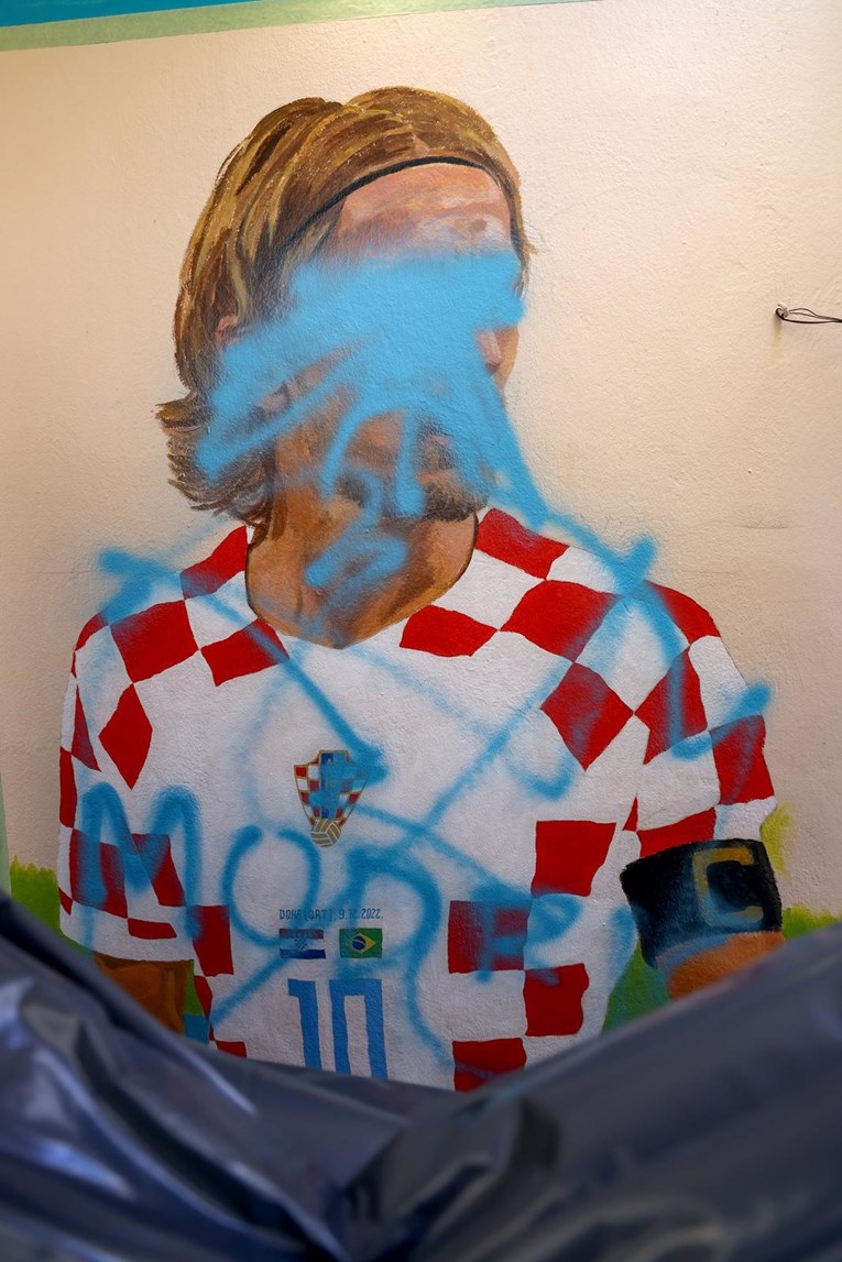 VIDEO Išaran mural Luke Modrića u Zadru