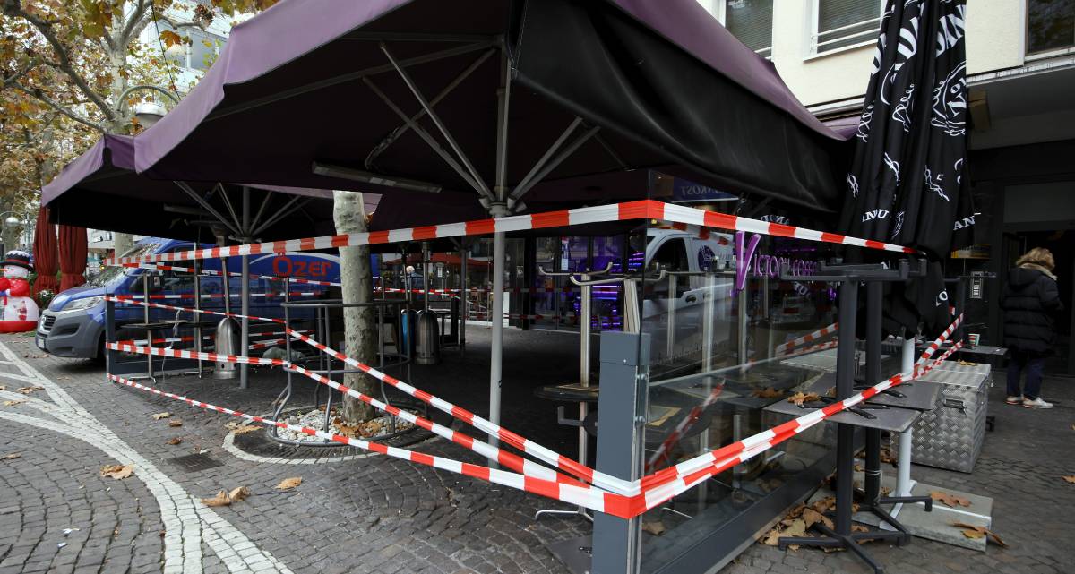 Njemačka produljuje lockdown i uvodi nove mjere, ali bit će iznimaka za Božić