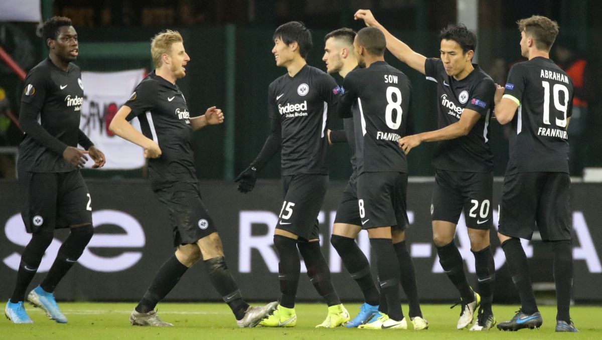 Eintracht predstavlja nove dresove na kojima se nalaze i zastave BiH i Srbije