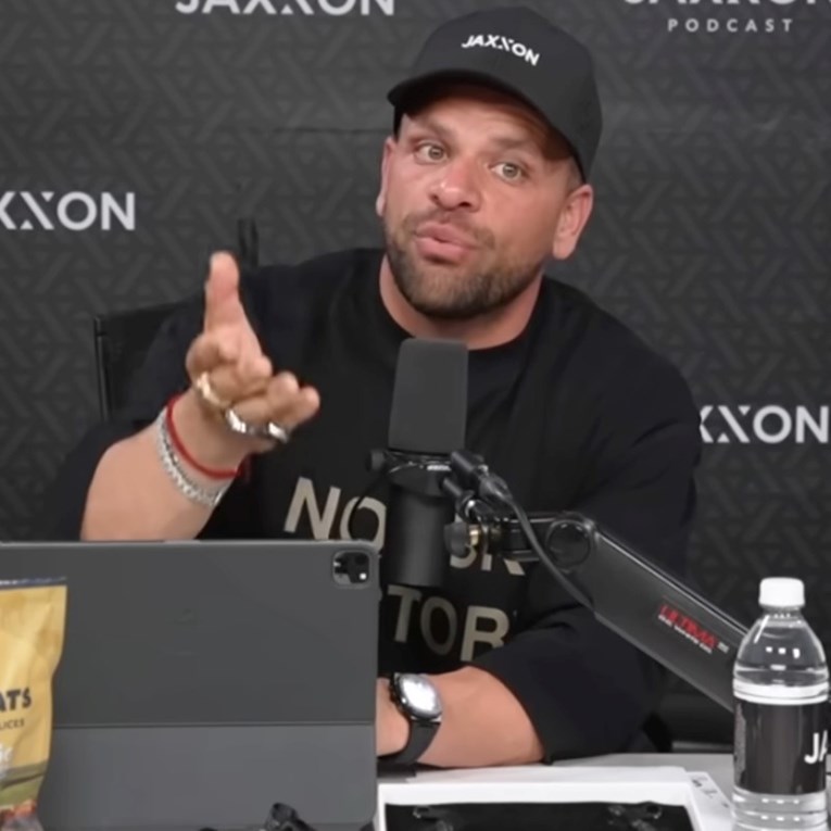 Američki podcaster o Cro Copu: Ponudio sam da mu platim let, a on me blokirao