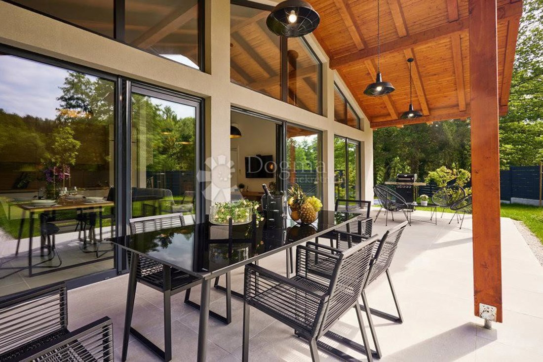 Moderna kuća s wellnessom uz jezero Trakošćan traži novog vlasnika