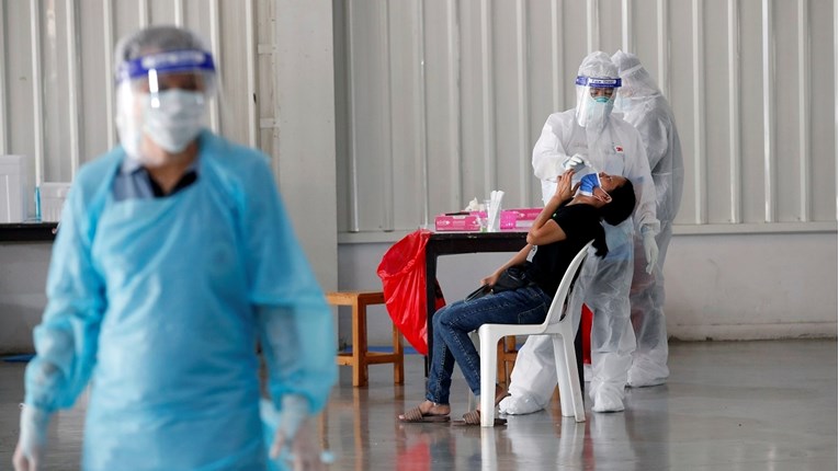 Kineska tvrtka planira veliko testiranje cjepiva u obliku spreja za nos