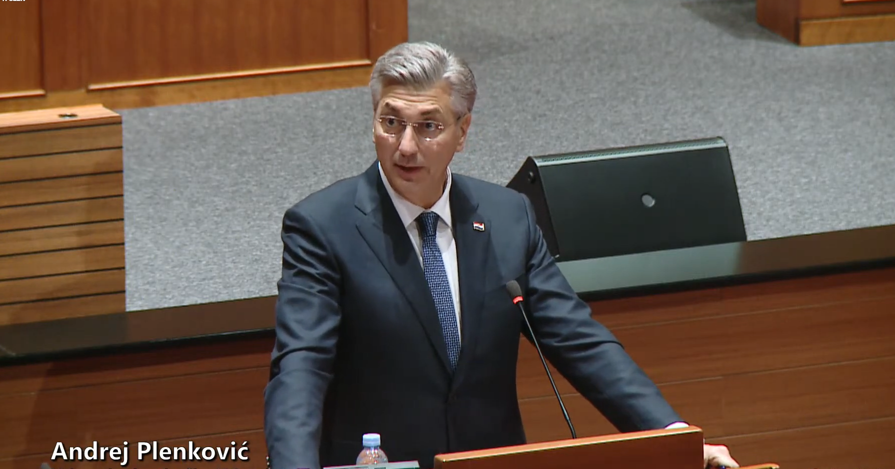 VIDEO Plenković u Saboru spominjao doktorat Klauškog: To su kreatori javnog mnijenja