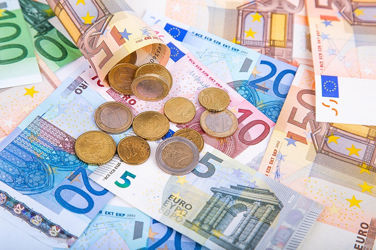 Euro slavi 25. rođendan. Hoće li uskoro postojati i digitalni euro?