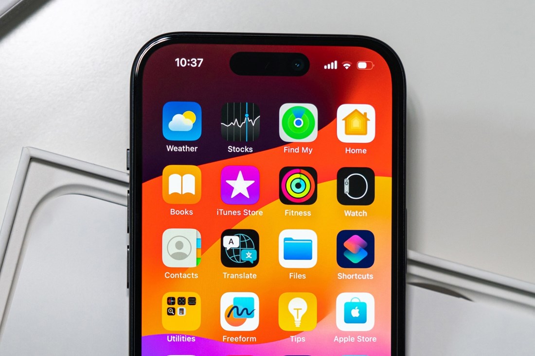 Procurile specifikacije zaslona za novu iPhone 18 seriju