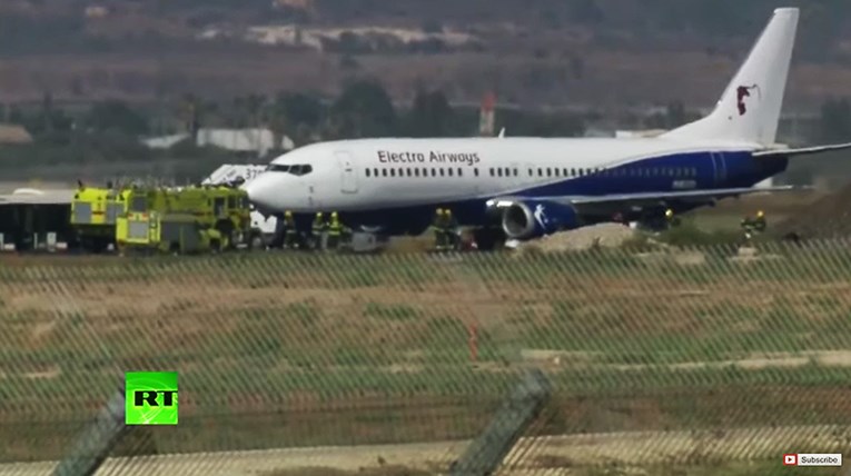 VIDEO Teško oštećeni Boeing sa 152 putnika uspješno sletio u Tel Aviv