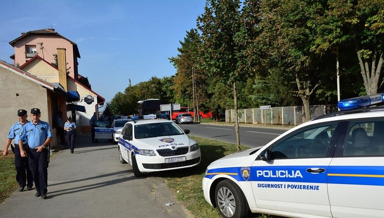 Pijan naletio na dvoje djece na biciklu u Belom Manastiru. Jedno je lakše ozlijeđeno