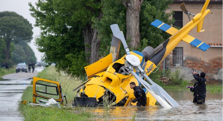 U Italiji više od 36.000 raseljenih zbog poplava, srušio se spasilački helikopter