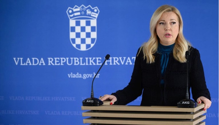Državna tajnica: Nije opravdano da netko prima punu plaću i punu mirovinu