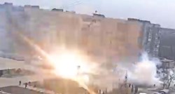 VIDEO Rusi šok-bombama i pucnjevima rastjeruju prosvjednike u okupiranom gradu