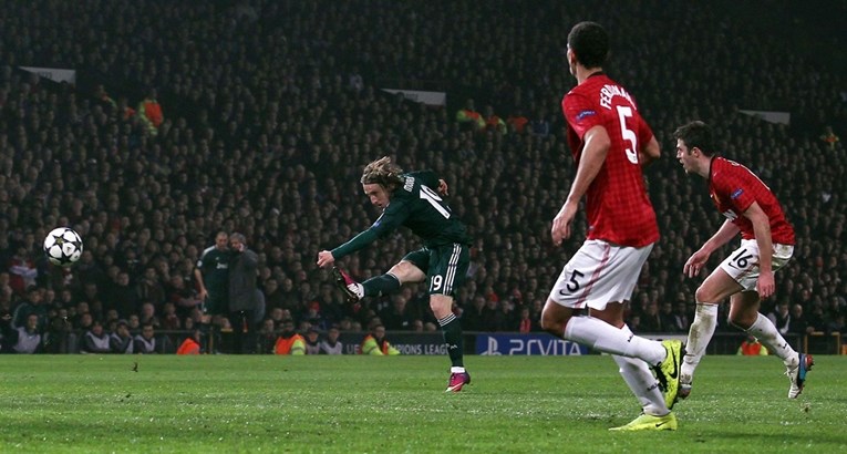 Fanovi nakon sinoćnje golčine dijele Modrićev gol star 11 godina