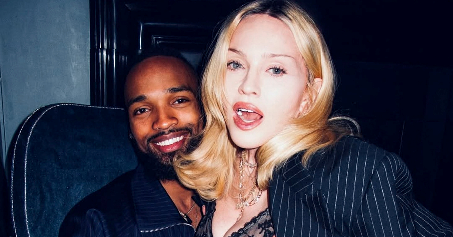 Madonna se navodno zaručila za 38 godina mlađeg nogometaša