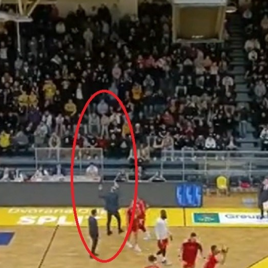 Krcata dvorana na Gripama ovacijama dočekala legendu Jugoplastike i trenera Zvezde