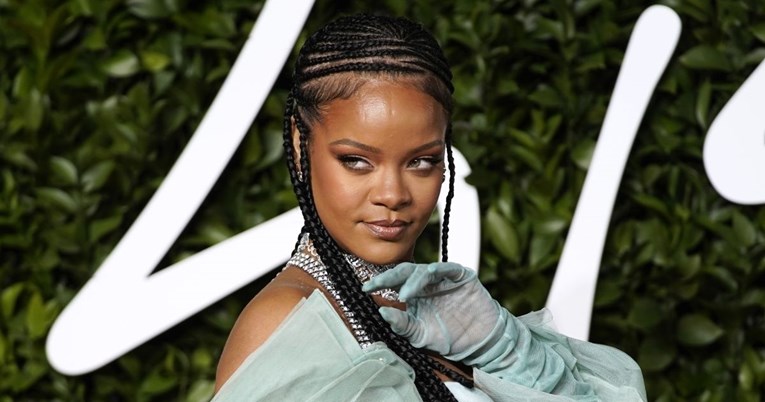 Rihanna sedam mjeseci nakon poroda prvi put pokazala sina