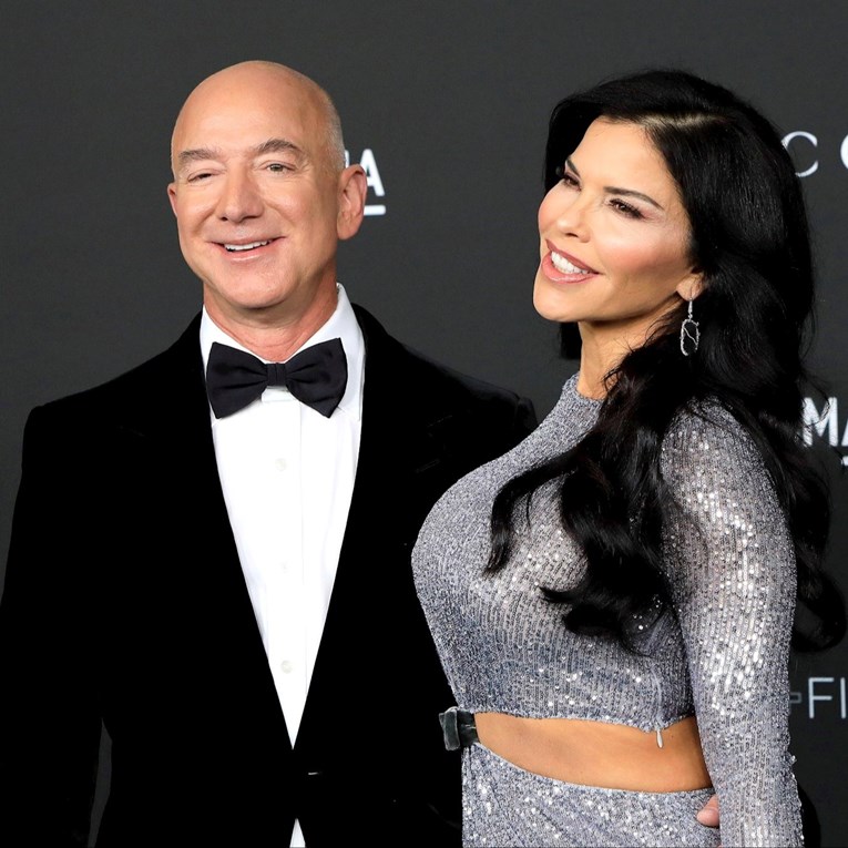 Jeff Bezos i njegova Lauren kunu se u "pravilo jednog sata", znate li što je to?