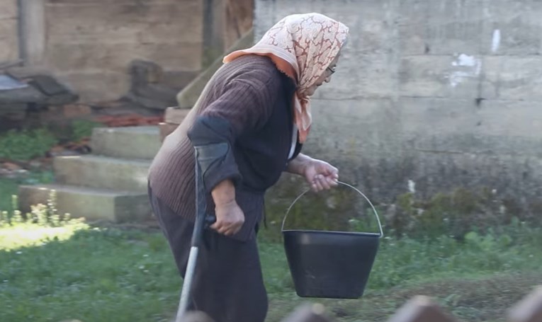 VIDEO Na Baniji smo proveli dan s ljudima koji zimu dočekuju bez kuća