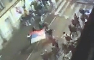 VIDEO Navijači Srbije po Beču urlali: "Ubij, zakolji, da šiptar ne postoji"