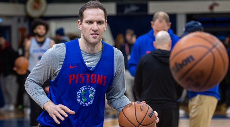 VIDEO Detroit izgubio 20. utakmicu zaredom. Bliži se negativnom rekordu