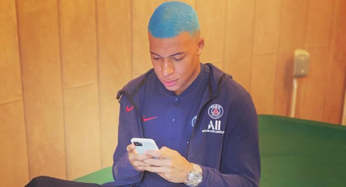Mbappe iznenadio novom frizurom. Suigrači ga zadirkuju u komentarima