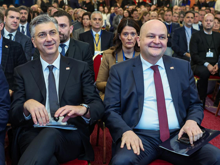 Šušnjar: Otkrit ću vam tajnu. Nafta teče JANAF-om, već je stigla u Mađarsku i Slovačku