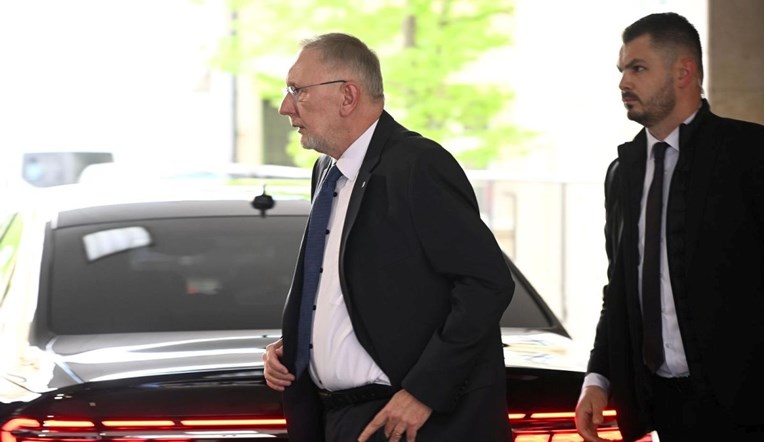 Božinović: Po anketama ispada da smo već osam godina opozicija, a na vlasti smo devet