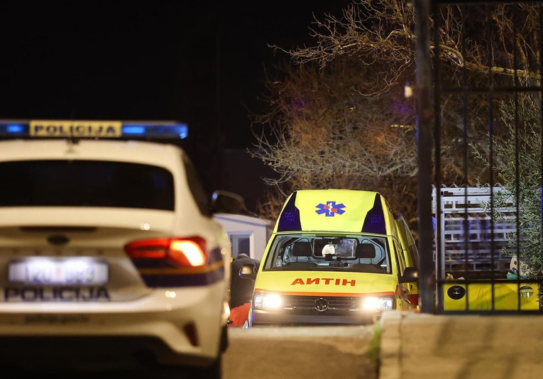 Bez povoda pretukli muškarca ispred kluba pa ga progonili autom u Splitu. Optuženi su
