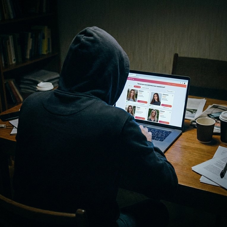 Nove metode ruskih službi. Koriste aplikacije za upoznavanje za vrbovanje Ukrajinaca