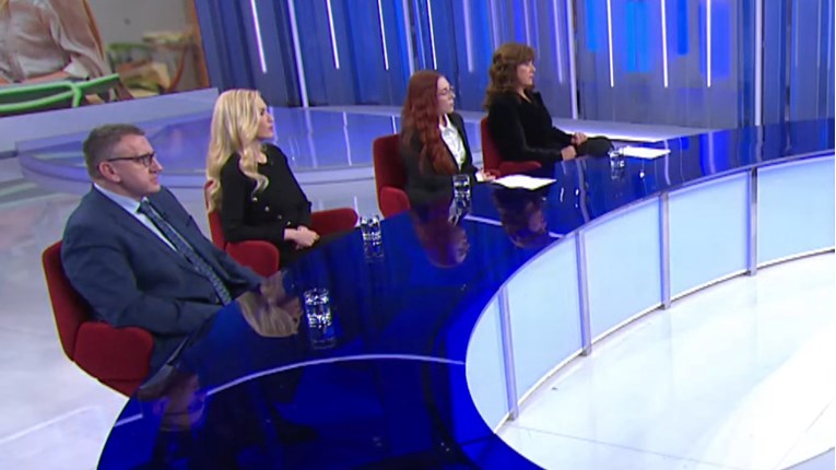 Nerealni sadržaj, ovisnički obrasci i manjak nadzora. Što prijeti djeci na internetu?