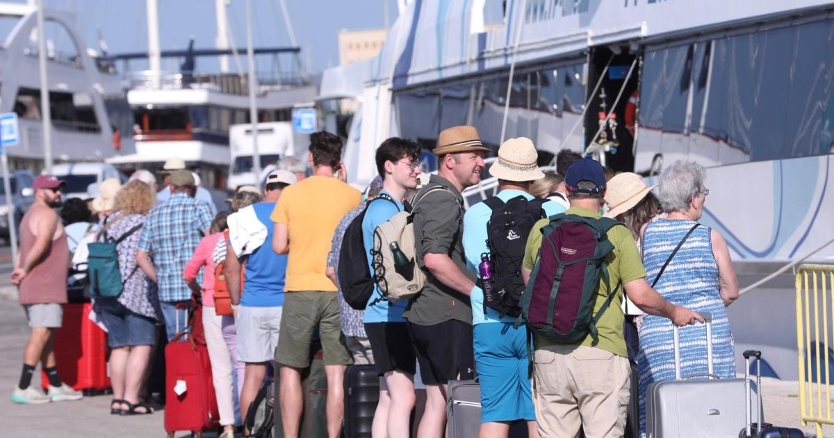 U prvoj polovini godine u morskim lukama 13,1 milijun putnika