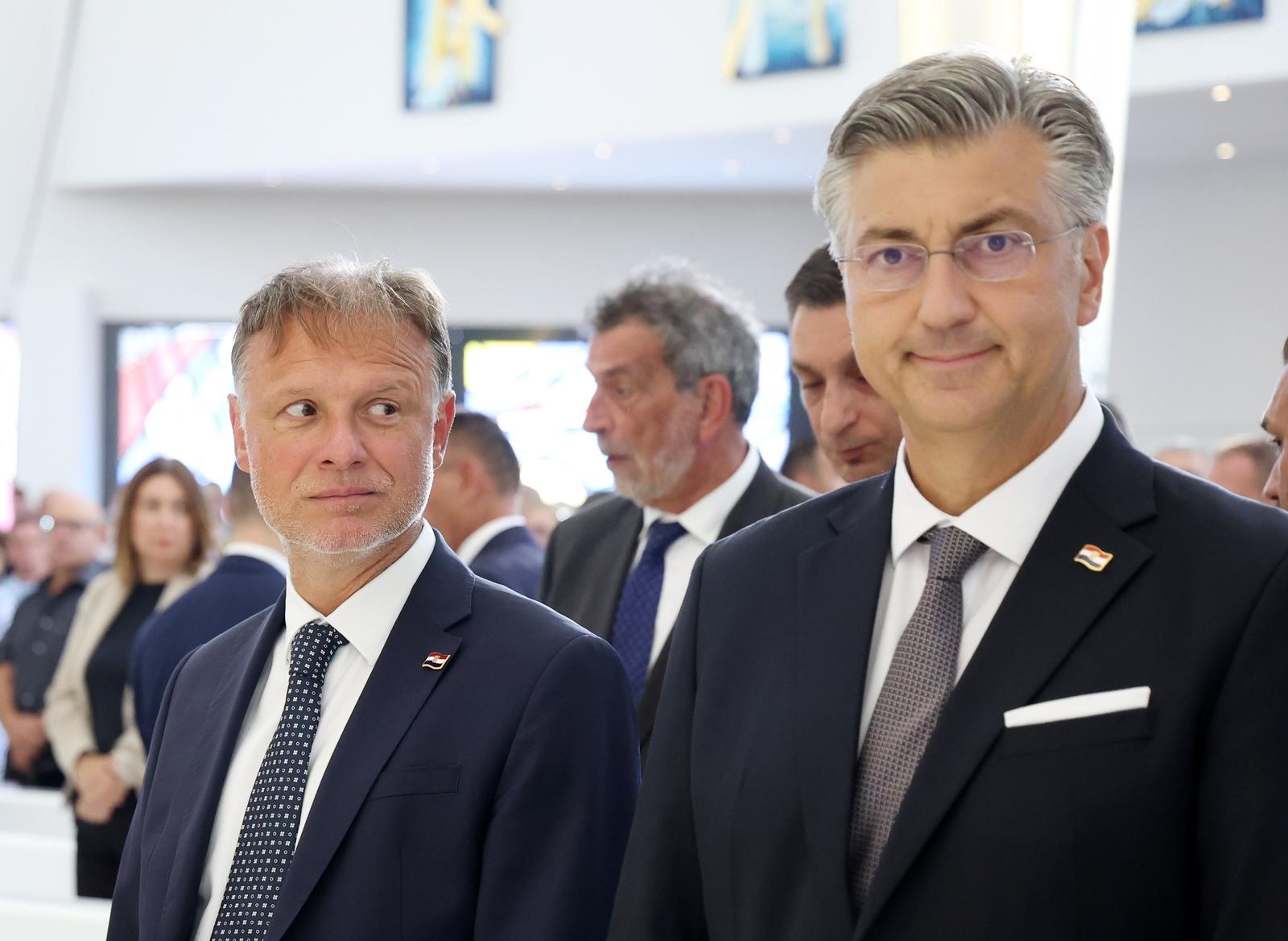 Plenković: Mir u Ukrajini ne smije poniziti žrtvu ni nagraditi agresora