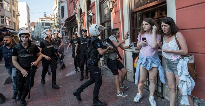 Povorka ponosa u Istanbulu: Policija privela najmanje 50 ljudi