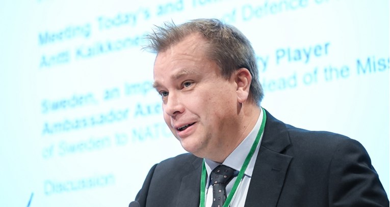 Finski ministar obrane protiv slanja aviona Hornet Ukrajini