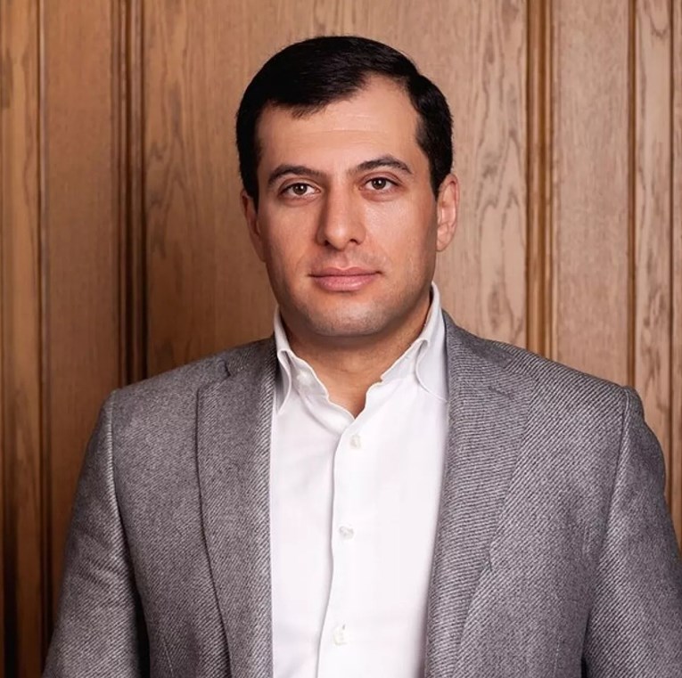 Bivši ruski dužnosnik pronađen mrtav u armenskom konzulatu dan nakon bijega sa suda