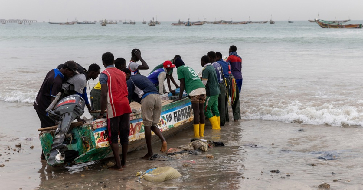 Više od 300 migranata spašeno s broda kod Mauritanije. Među njima 40 djece