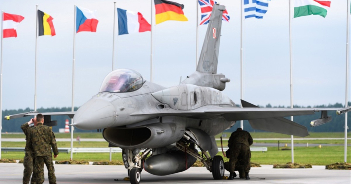 SAD prisilio Britaniju da prihvati isporuku F-16 borbenih aviona Argentini