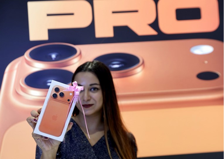 Apple nadmašio očekivanja zahvaljujući snažnoj prodaji iPhonea 17