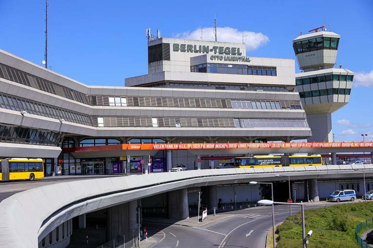 U berlinskim zračnim lukama zbog situacije s koronavirusom u planu stotine otkaza