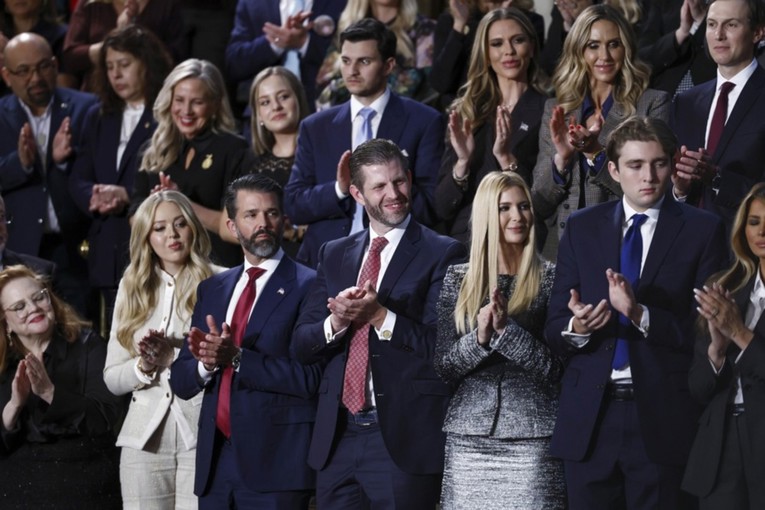 Trumpovi sinovi ulažu u tvrtke koje dobivaju milijarde od Pentagona